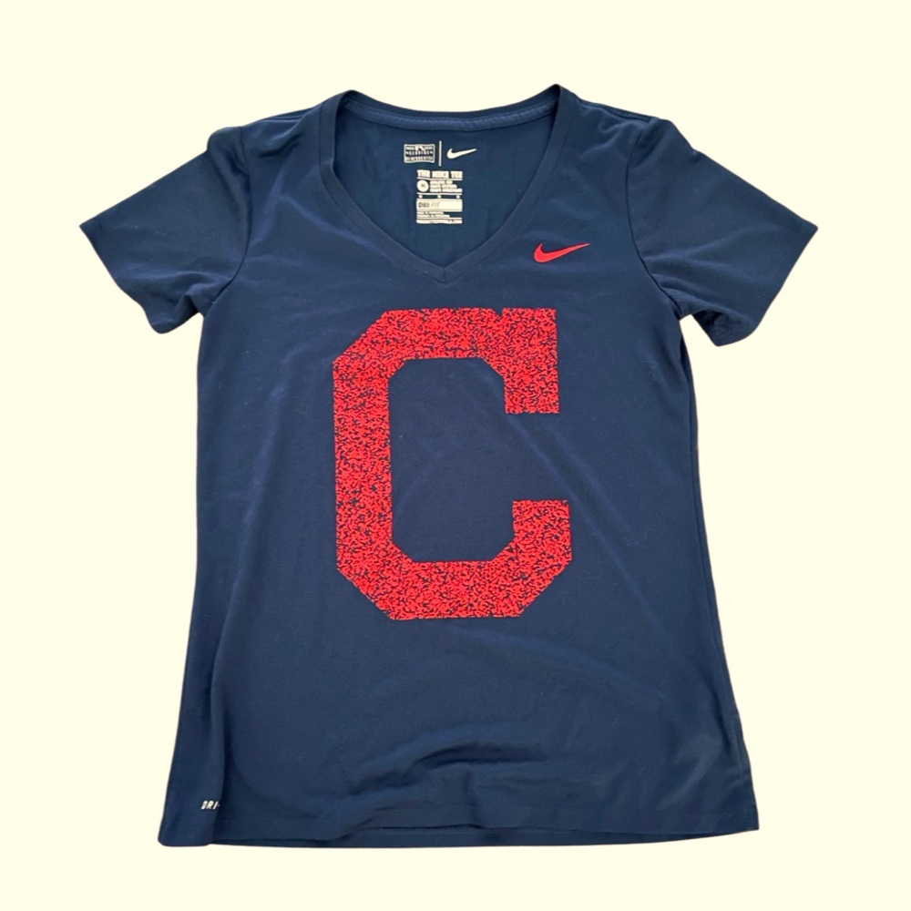 NIKE: Cleveland Indians V-Neck Athletic Shirt for Women: Dri-Fit Medium: MLB